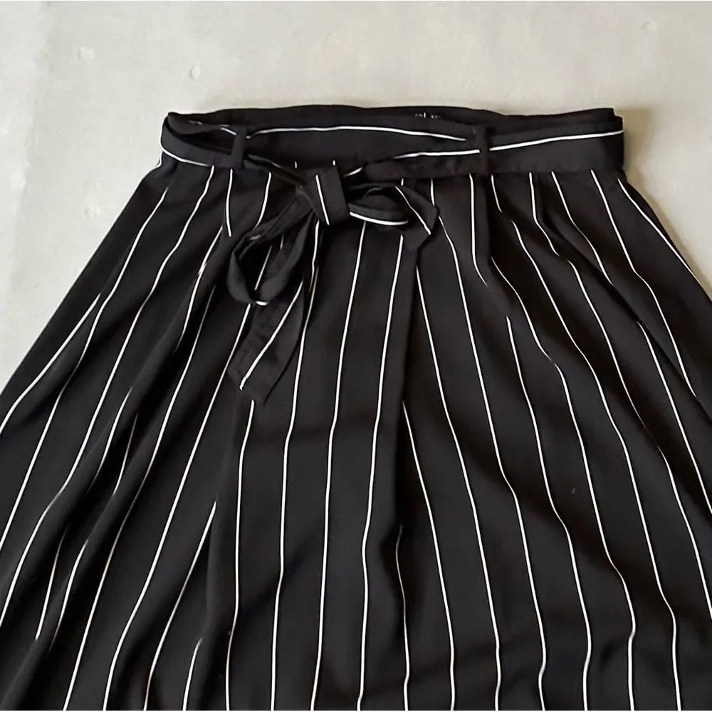 5 for $40 Banana Republic Skirt Women Size 4 - Picture 2 of 7